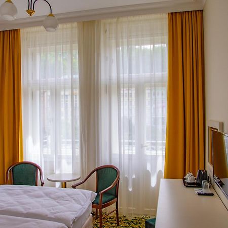 Ea Hotel Elefant Karlsbad Eksteriør billede