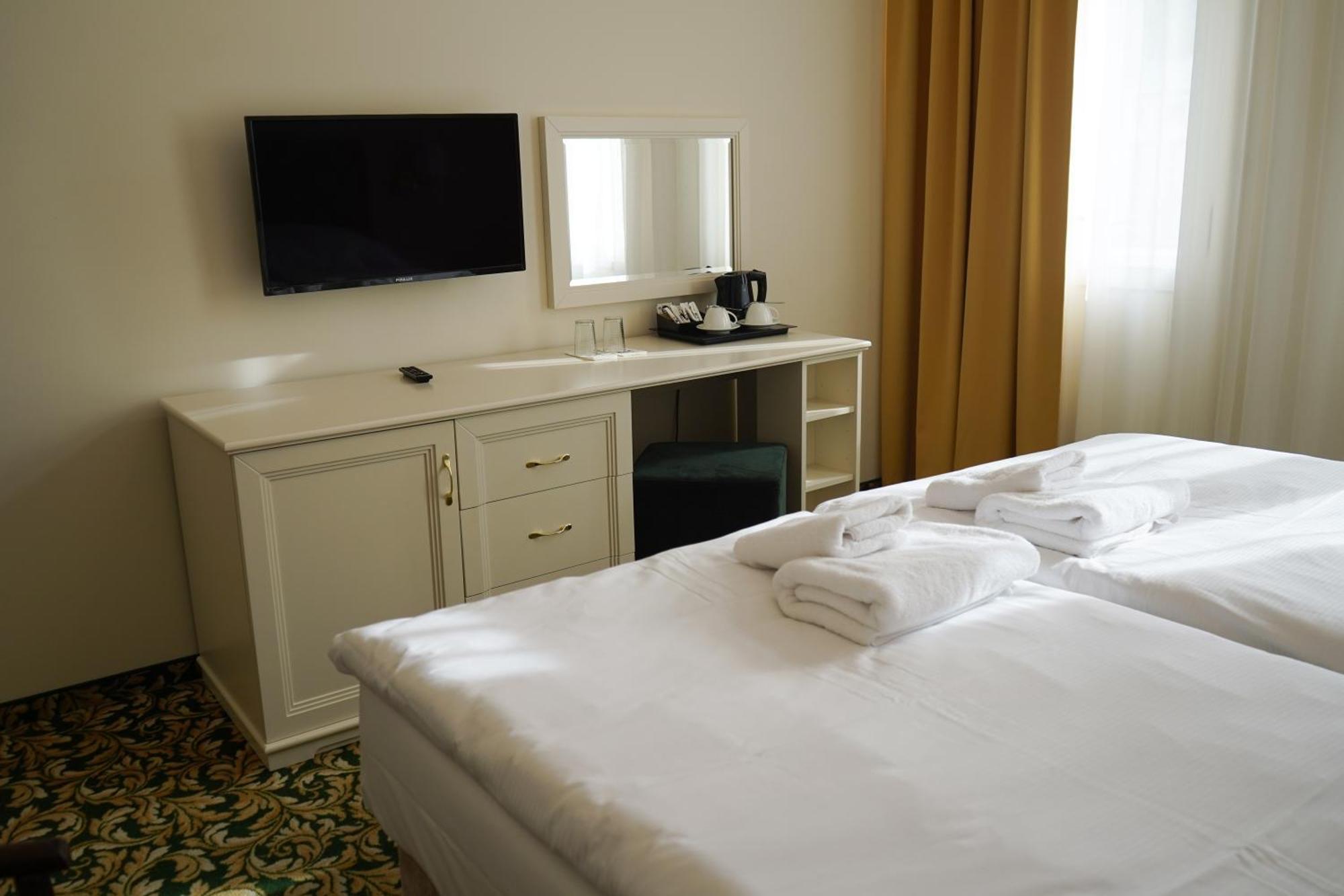 Ea Hotel Elefant Karlsbad Eksteriør billede
