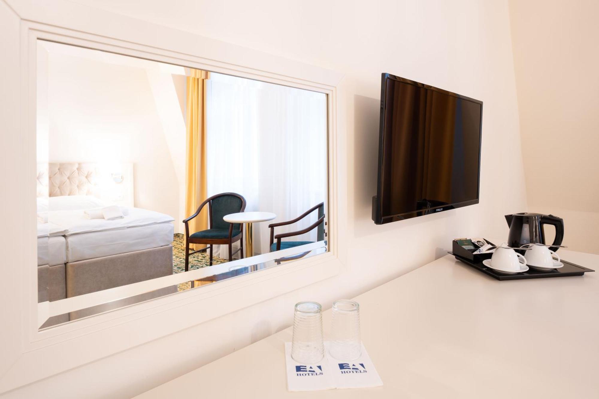 Ea Hotel Elefant Karlsbad Eksteriør billede