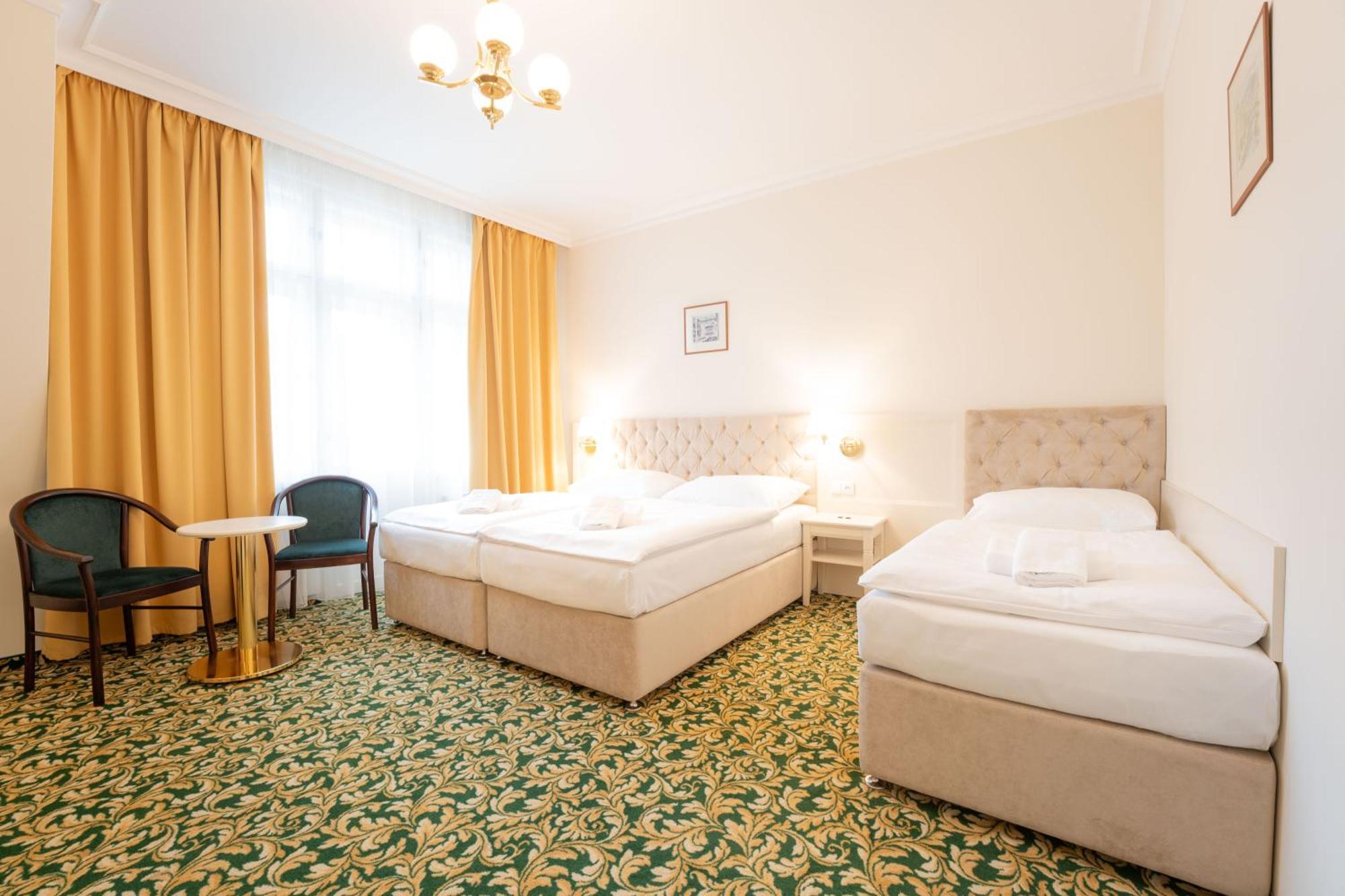 Ea Hotel Elefant Karlsbad Eksteriør billede