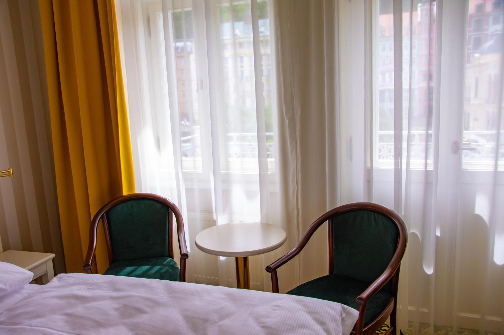 Ea Hotel Elefant Karlsbad Eksteriør billede