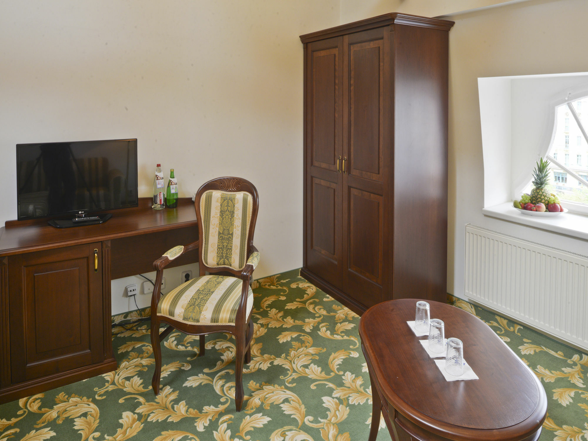Ea Hotel Elefant Karlsbad Eksteriør billede